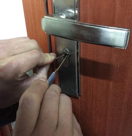 自流井附近开锁 自流井附近上门开锁